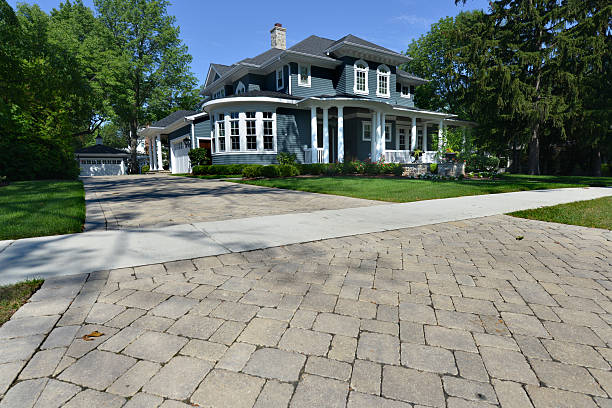 Best Decorative Driveway Pavers  in Ntgomery City, MO